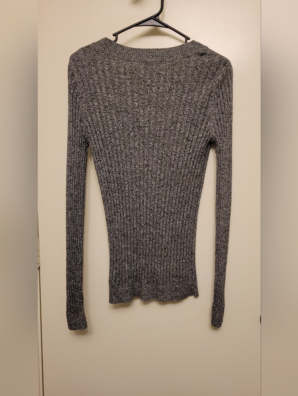 Express Gray Ribbed V-Neck Sweater - Picture 2 of 3